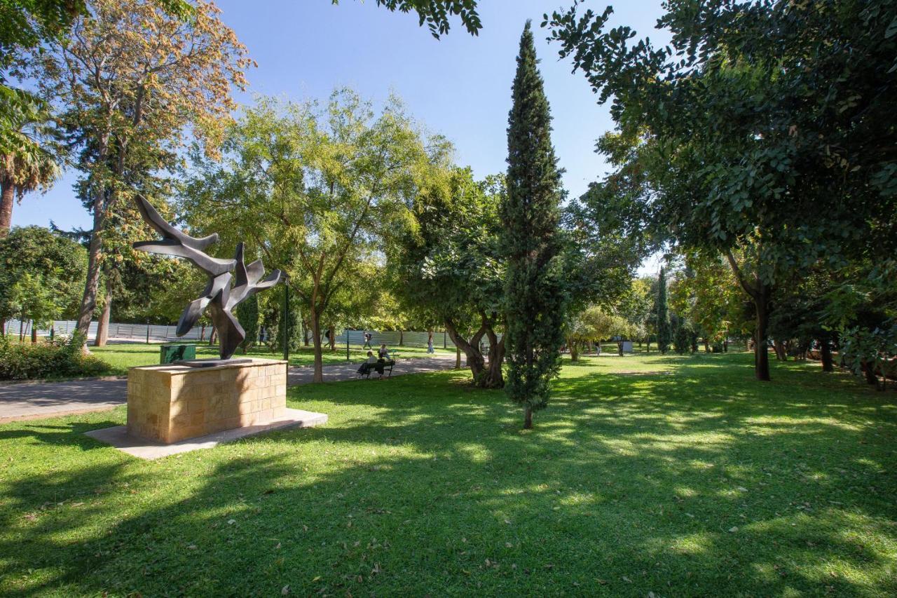 Upscale Luxury Athens Renovated Dream Home In One Of The Most Favorable Locations By National Gardens, Zoo & Hellenic Parliament In Syntagma And Stylish Exquisite Kolonaki Neighborhood Exterior photo