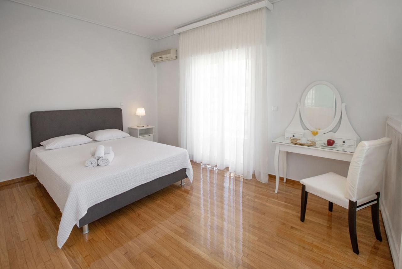 Upscale Luxury Athens Renovated Dream Home In One Of The Most Favorable Locations By National Gardens, Zoo & Hellenic Parliament In Syntagma And Stylish Exquisite Kolonaki Neighborhood Exterior photo